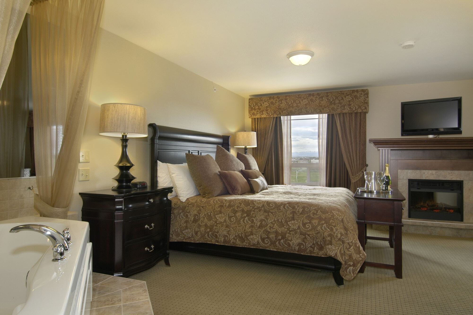 Ramada By Wyndham High River Dış mekan fotoğraf